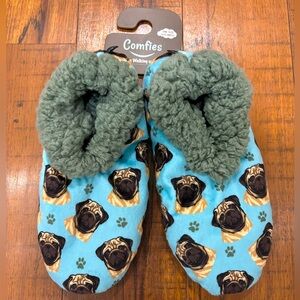 NWT Comfies Sherpa Pug Dog Paw Print Slippers, Blue and Tan, One Size
